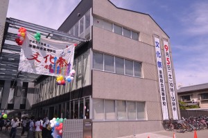 １